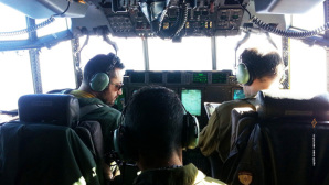 Il cockpit del velivolo C130 J partito da Pisa