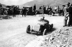 Tazio Nuvolari su Alfa Romeo 6C 1750 GS alla Coppa della Consuma del 1930