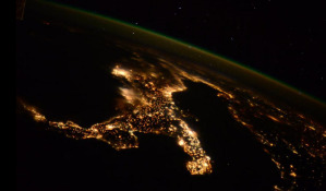 Immagine nottura dell'Italia vista dallo spazio