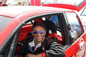 il comico /attore Uccio De Santis, vincitore della speciale classifica Lupo Volkswagen
