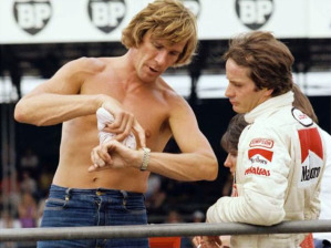 James Hunt con Gilles Villeneuve