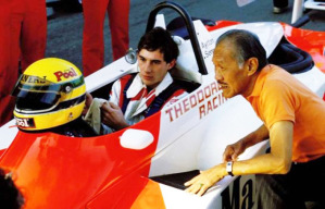 Ayrton Senna nel GP di Macao fi F3 del 1983 con Teddy Yip Senior