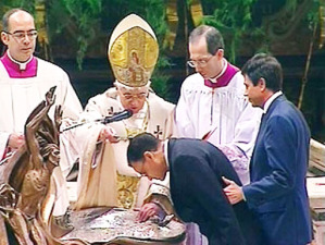 Magdi Allam battezzato da papa Ratzinger