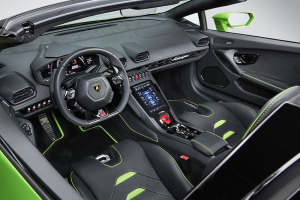 cockpit_lamborghini_huracan_evo_spyder_manfregola