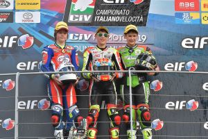 Il podio della Premoto3 con Lunetta  ancora sul gradino più alto del podio