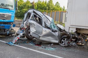 Una disattenzione durante la guida può costare caro. Dopo anni in cui il numero di incidenti era diminuito, dal 2017 si è assistito ad un preoccupante aumento di sinistri stradali pari al 24% della media nazionale.